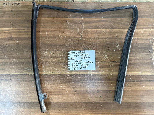 HYUNDAİ ACCENT SOL ARKA KAPI CAM FİTİLİ OLUK LASTİĞİ 95-00 MODEL