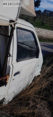 2012 model DFM Kamyonet ön çamurluk