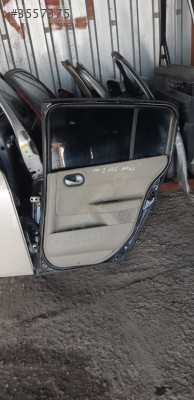 RENAULT MEGANE 2 SAĞ ARKA KAPI GÜÇMANLAR