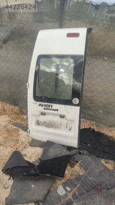 Ford Tourneo Connect Sol Bagaj Kapak Parçası