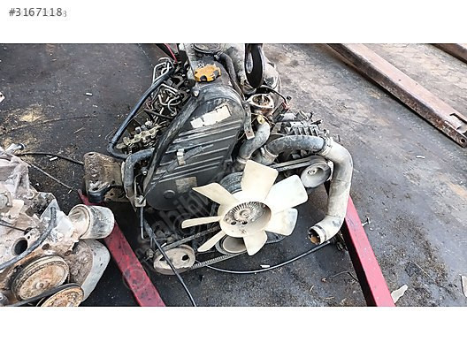 Nissan Vanetta çıkma motor