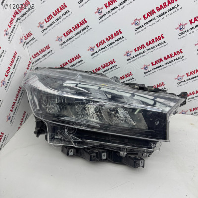 SUZUKİ SCROSS SAĞ ÖN FAR KIRIK VAR SAĞ