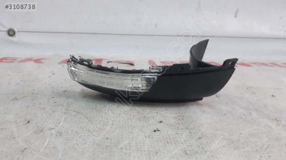 VOLKSWAGEN TİGUAN AYNA SİNYALİ SAĞ 5N0949102