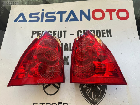 Peugeot 307 sw sağ arka stop lambası çıkma