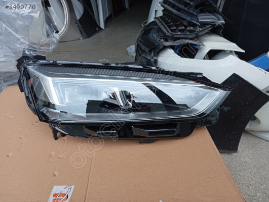 AUDİ A5 SAĞ FAR