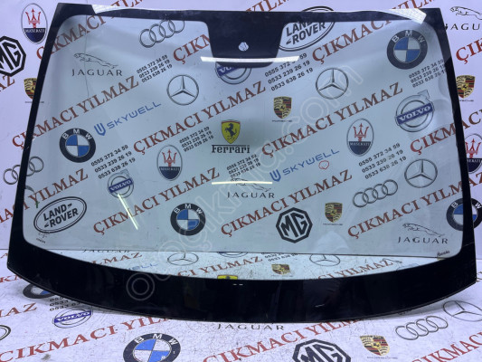 Mercedes Vito ön cam