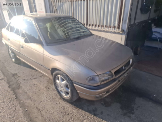ÖZMEN OPEL ASTRA F ÖN KAPUT