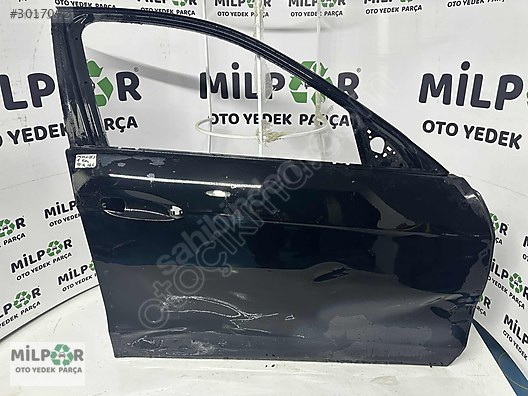 MERCEDES W212 E KASA SAĞ ÖN KAPI TEMİZ