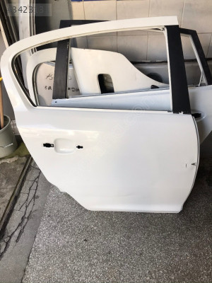 OPEL CORSA D SAĞ ARKA KAPI ORJİNAL ÇIKMA