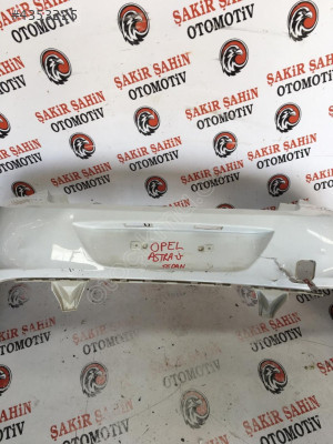 Opel Astra J SEDAN Tampon