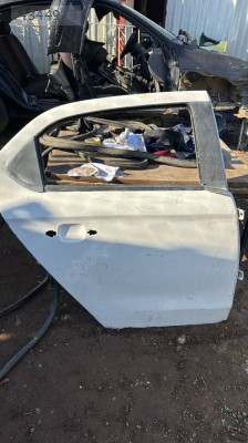 Citroen Eliza sağ arka kapı