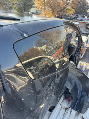 CİTROEN C2 SAĞ  SOL ARKA KELEBEK CAMI