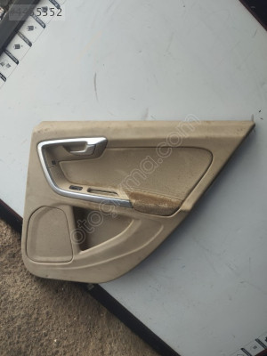 Volvo s60 sağ arka kapı döşeme çıkma orjinal