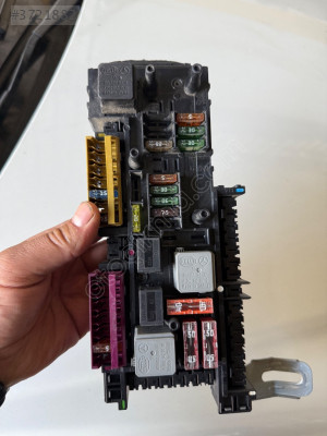 Mercedes C 180 arka sigorta tablası beyin