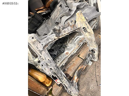 RENAULT CLIO 2 TRAVERS ÖN