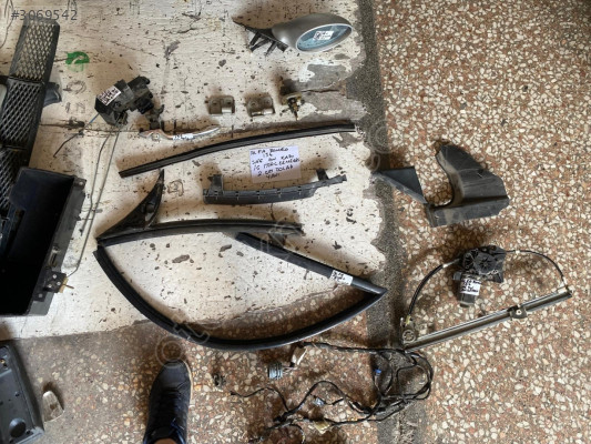 ALFA ROMEO 156 SAĞ ÖN KAPI DIŞ AÇMA KOLU 1998-2004 MODEL