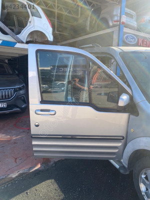 FORD CONNECT SAĞ ÖN KAPI GRİ RENK ORJİNAL
