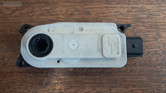 Ford Focus MK4 Radyatör Havalandırma Klapesi 5877R1003