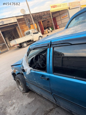 Fiat Uno sol arka kapı