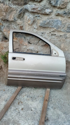 Jeep Cheroke WJ 99-04 çıkma orijinal sağ ön kapı