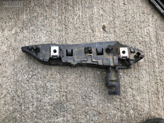 PEUGEOT 3008 5008 SAĞ ÖN TAMPON BRAKETİ 9810975380