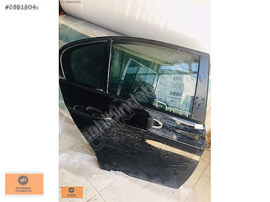 BMW E90 SAĞ ARKA KAPI ORJINAL ÇIKMA 