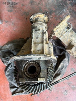 İSUZU NNR 1.9 ARKA DEFRANSİYEL ÇIKMA ORJİNAL