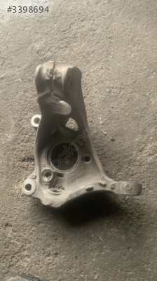 5Q0407258C passat b8 sağ ön taşıyıcı