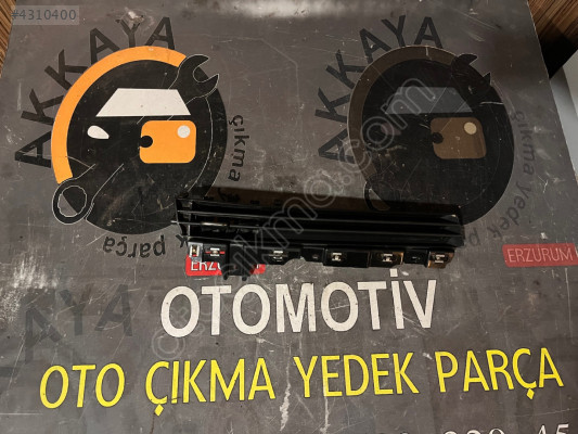 687504042R Clio 5 Orta Difüzör / Havalandırma Izgarası Çıkma