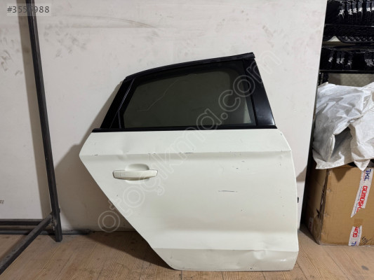 AUDİ A3 SEDAN SAĞ ARKA KAPI DOLU ÇIKMA ORİJİNAL