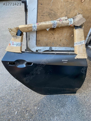 HONDA FC5 SAĞ ARKA KAPI - SIFIR