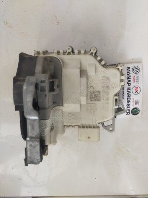 AUDİ Q2 KAPI KİLİDİ ARKA SAĞ 8K0839016H 8K0839016E