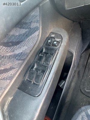 Toyota Carina dörtlü cam düğmesi