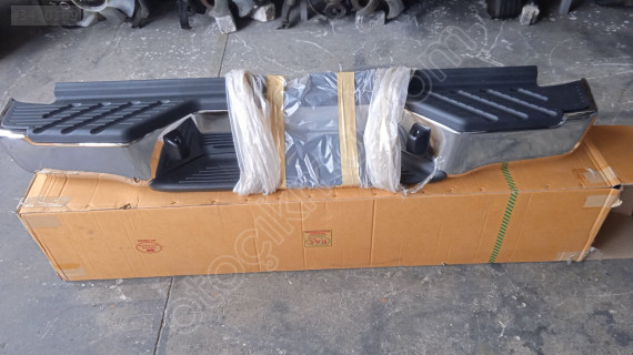 Nissan skystar yd25 arka tampon