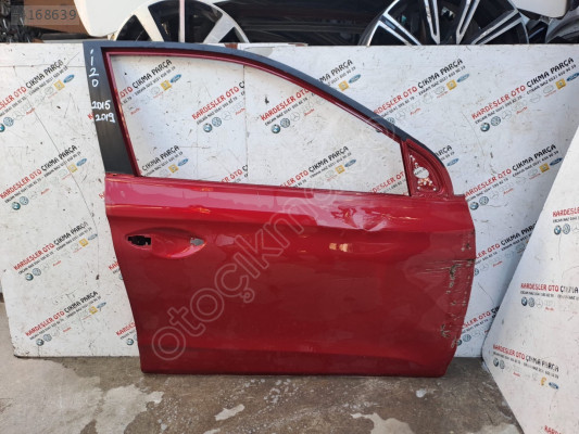 Hyundai i20 sağ ön kapı (az hasarlı) çıkma