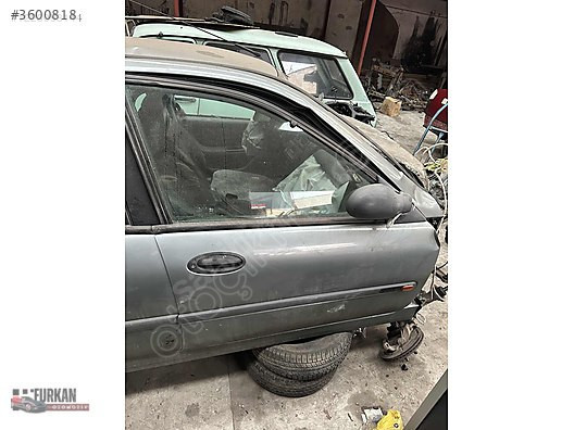 RENAULT LAGUNA SAĞ ÖN KAPI