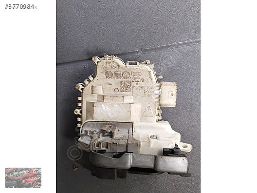 Audi A4 A5 Q3 Q5 Q7 Arka Kapı Kilidi Sağ 8k0839016