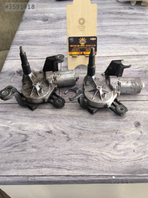 OPEL ASTRA H ARKA BAGAJ SİLECEK MOTORU