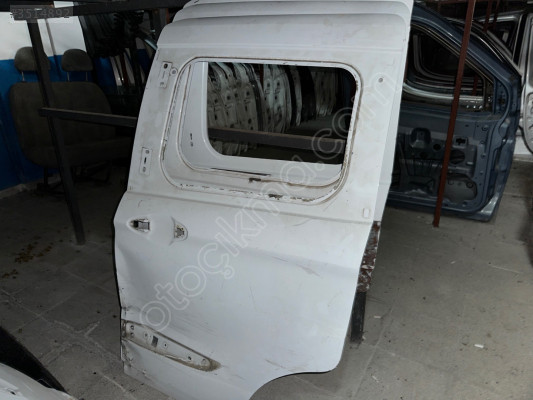 FORD COURİER ÇIKMA ORJİNAL SOL SÜRGÜLÜ KAPI KD