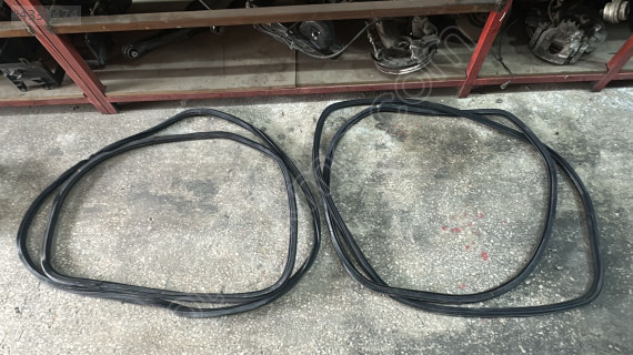 2013-2017 AUDİ A3 KAPI FİTİLLERİ ORJ ÇIKMA