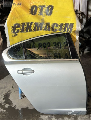 JAGUAR XF HATASIZ DOLU SAĞ ARKA KAPI