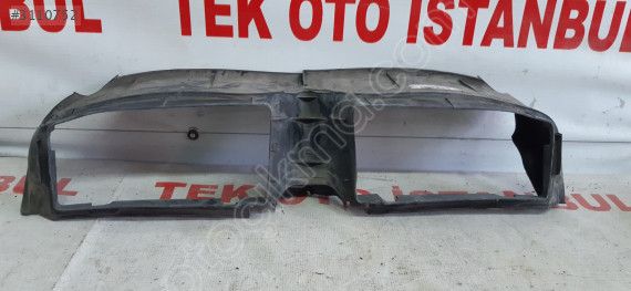 BMW E90 RADYATÖR PANELİ 7134099