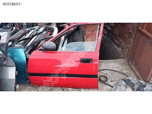 toyota corona sol arka kapı