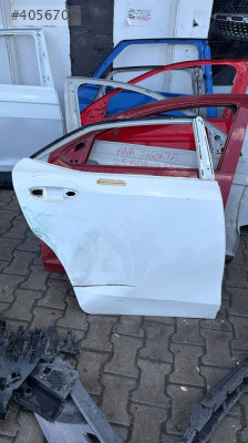 Corolla sağ arka kapı 14 19