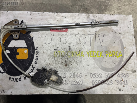 RENAULT MASTER 1-2 orijinal çıkma sol ön cam krikosu