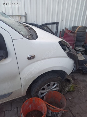 Fiat Fiorino Peugeot Bipper Citroen Nemo sağ ön çamurluk