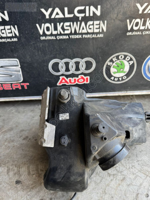 8K0133837BF AUDİ A4 HAVA FİLTRE KUTUSU