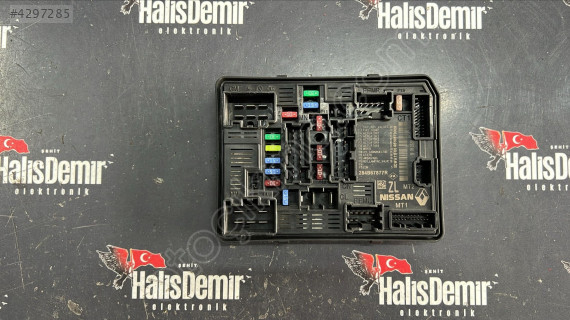 RENAULT MEGANE 4 CLİO 5 UPC SİGORTA KUTUSU 284B67877R