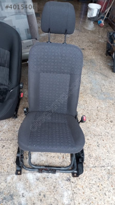 Ford Connect sağ ön yolcu koltuğu