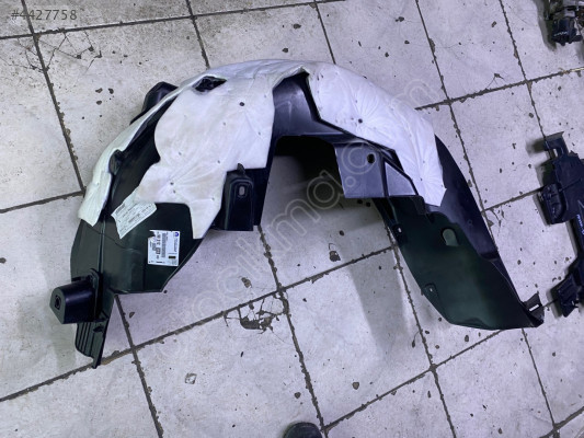 CİTROEN C4 X SAĞ ARKA ÇAMURLUK DAVLUMBAZI SIFIR 9831256680